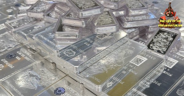 [Giá bạc hôm nay (17/10/2026), giá bạc tăng mạnh khi đồng USD suy yếu, lợi suất trái phiếu Mỹ giảm và nhu cầu trú ẩn an toàn phục hồi.